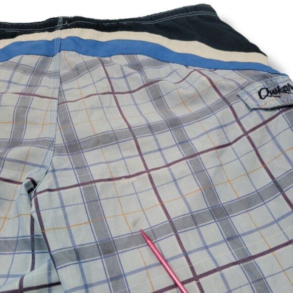 Y2K Quiksilver Shorts Size 42 W42"xL10" Board Shorts Swimming Trunks Embroidered - Picture 7 of 9